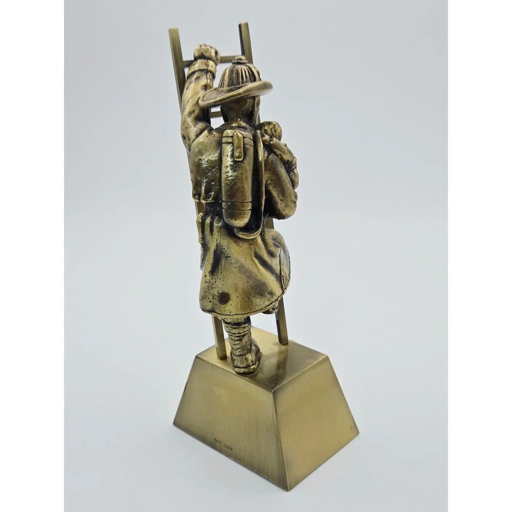 Firefighter Figurine Desk Clock Bronze Fireman Ladder Rescue 6
